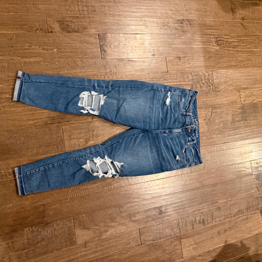 American Eagle Outfitters Ripped Blue Jeans